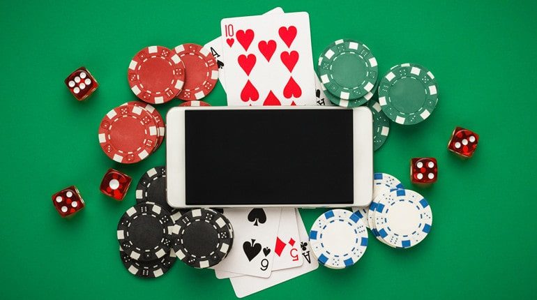 What Are The Things You Should Consider When Gambling Online